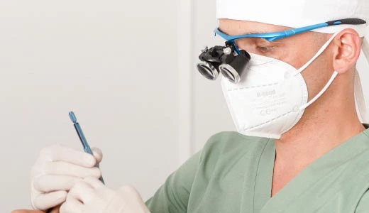 What Makes a Great Hair Transplant Surgeon