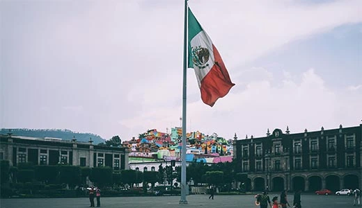 Why Patients Consider Hair Implants Mexico