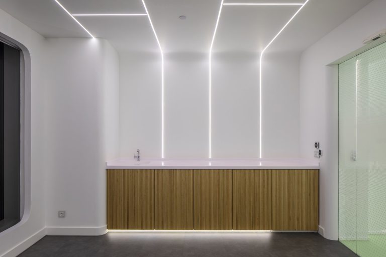 Clinica de implant de păr din Istanbul 33 Hair of Istanbul — Cabinetul medicului